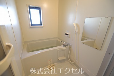 バス・シャワールーム　追い焚き付き