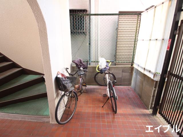 その他共有部分　自転車置き場