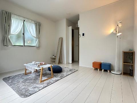 居室・リビング　※同タイプ107号室