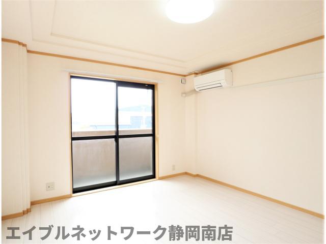 居室・リビング　おしゃれな居間です