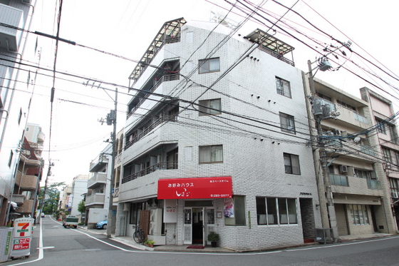 広島県広島市中区西十日市町（マンション）の賃貸物件の外観