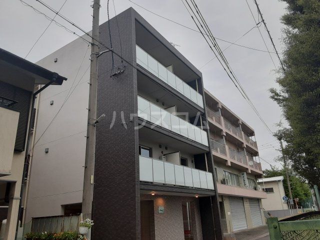 静岡市駿河区八幡のマンションの建物外観