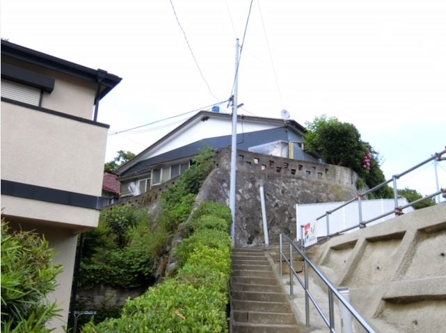 汐入駅５分庭付き古民家の建物外観