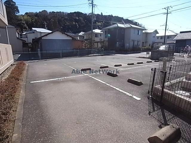 【岐阜市正木のマンションの駐車場】