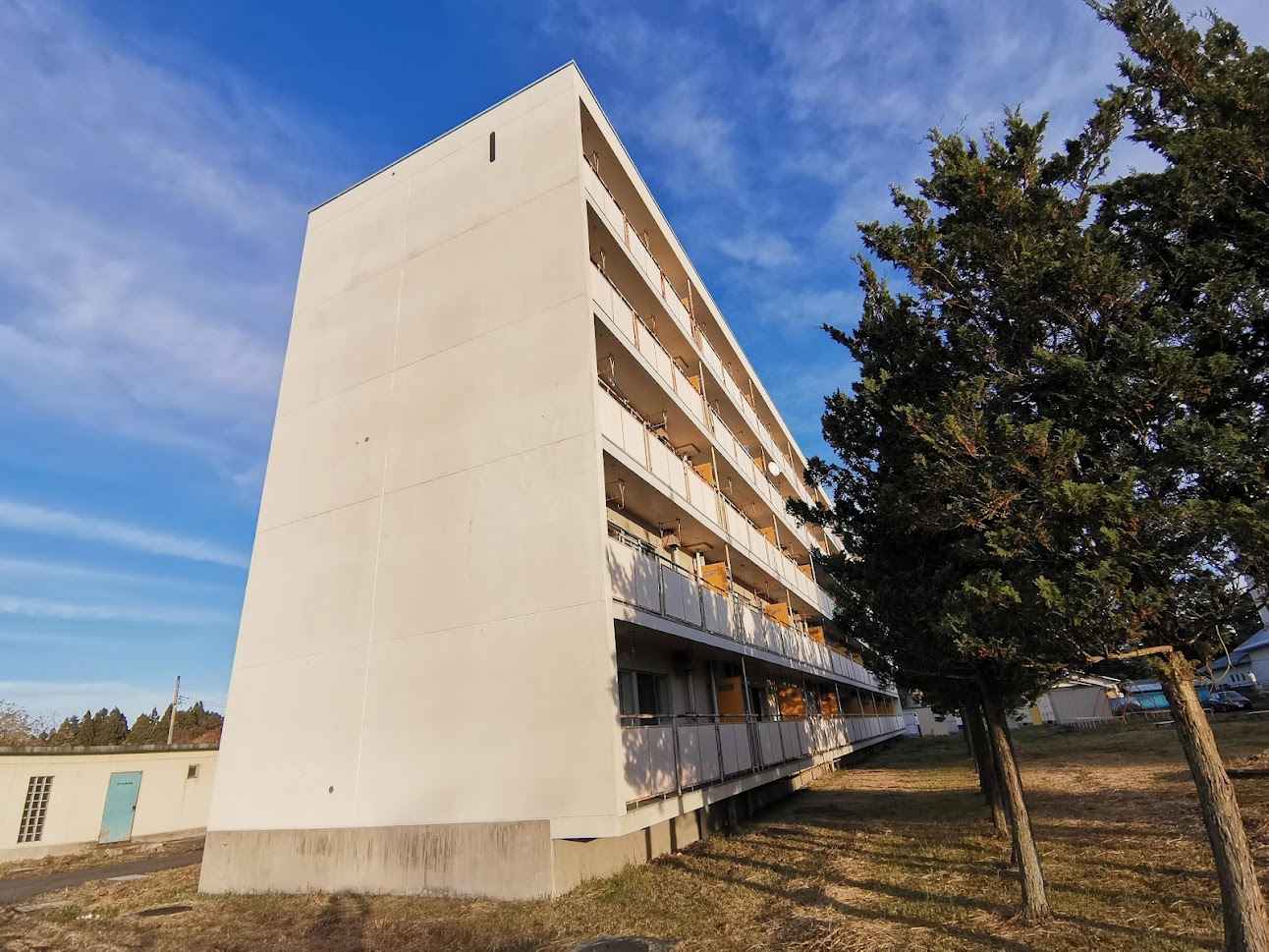 ビレッジハウス松園1号棟の建物外観