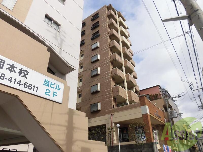 【神戸市東灘区岡本のマンションの建物外観】