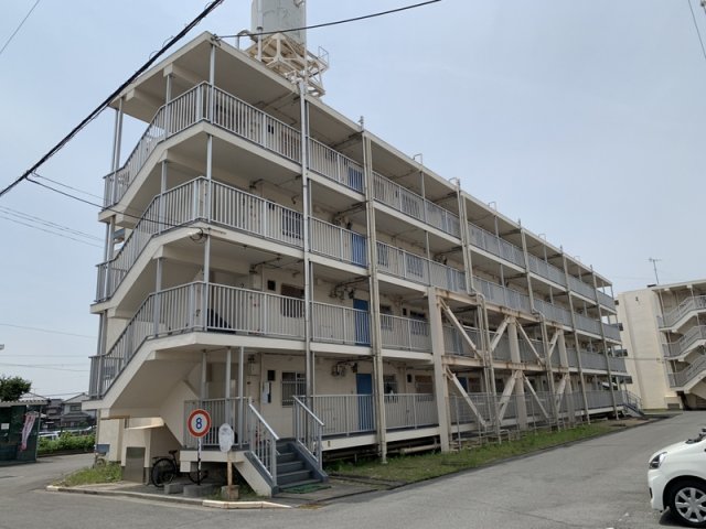 加古川市野口町野口のマンションの建物外観