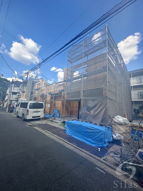 【京都市右京区山ノ内宮前町のアパートの建物外観】