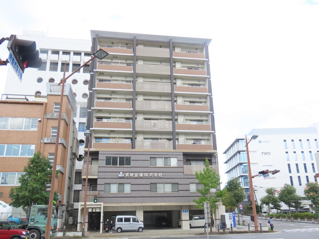 長崎市出島町のマンションの建物外観