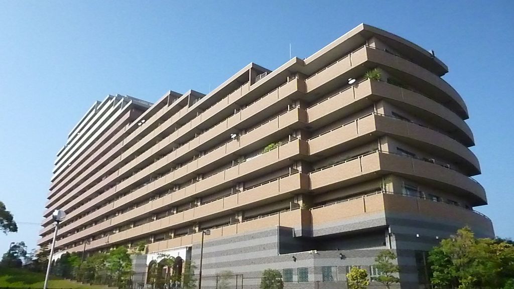 ロイヤルアーク姪浜アークセントラルの建物外観