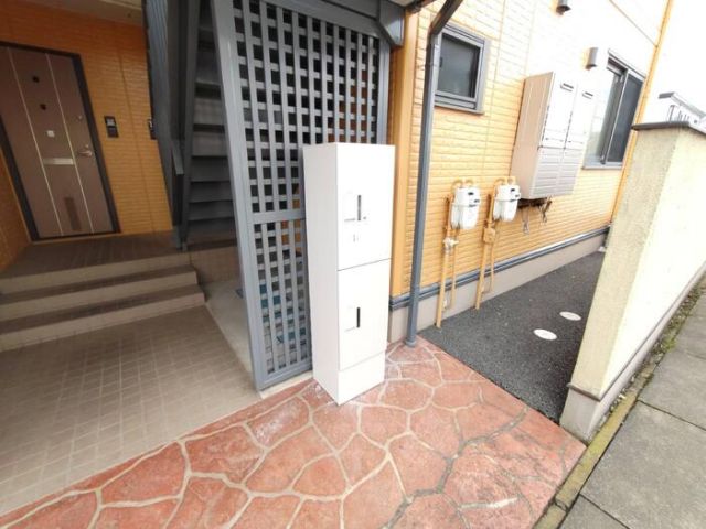 【高崎市下中居町のアパートのその他設備】