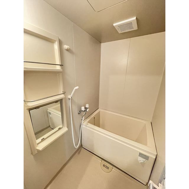 バス・シャワールーム　※入居中のため、前回募集時の写真です。