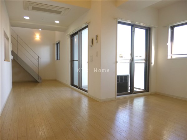 居室・リビング　広々リビング