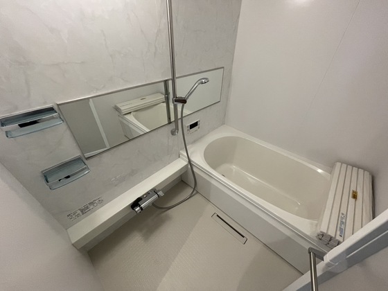 バス・シャワールーム　※別部屋の写真です