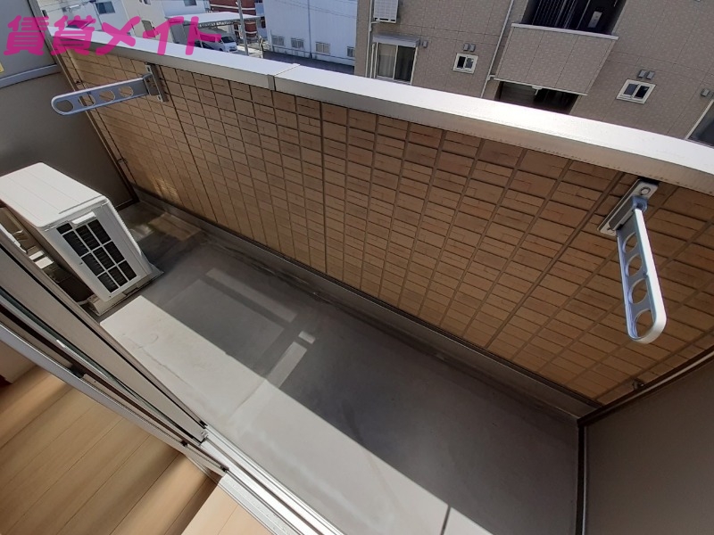 バルコニー　反転タイプ参考写真