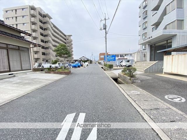 その他　前面道路（その他）まで0m