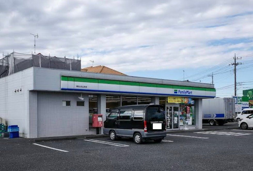 コンビニ　ファミリーマート東松山松山町店（コンビニ）まで320m