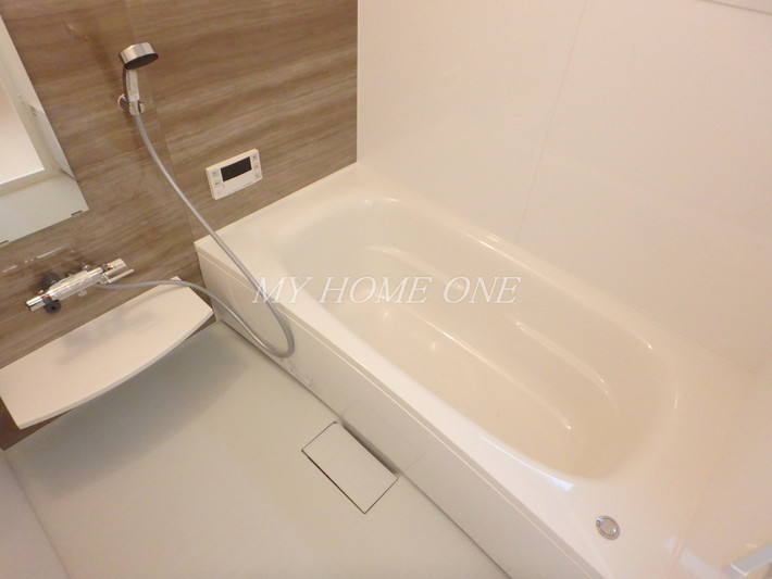 バス・シャワールーム　追焚バス