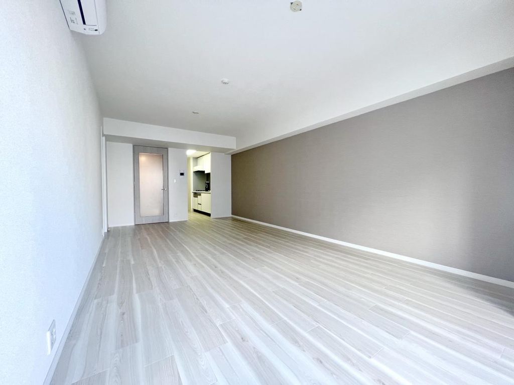 居室・リビング　※別部屋参考写真