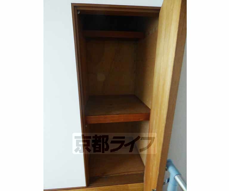 収納　２段使いができ便利です。