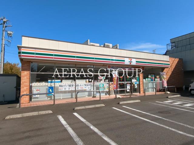 コンビニ　セブン-イレブン 百草園駅北口店（コンビニ）まで443m