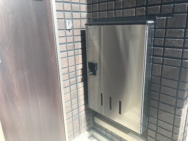 バルコニー　宅配BOX