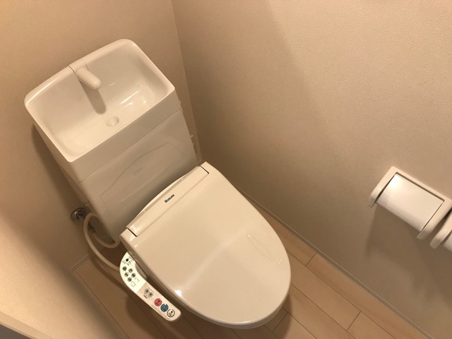 トイレ　シャワー付トイレ