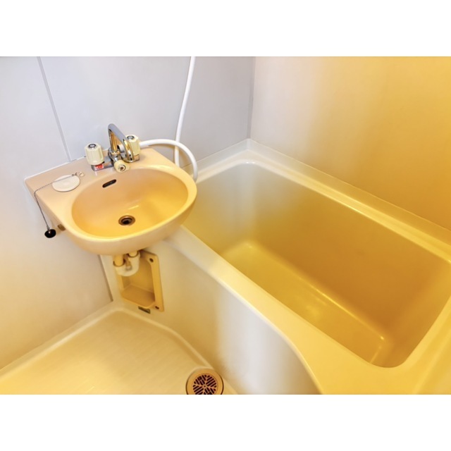 バス・シャワールーム　バス（同仕様タイプ・現況優先）
