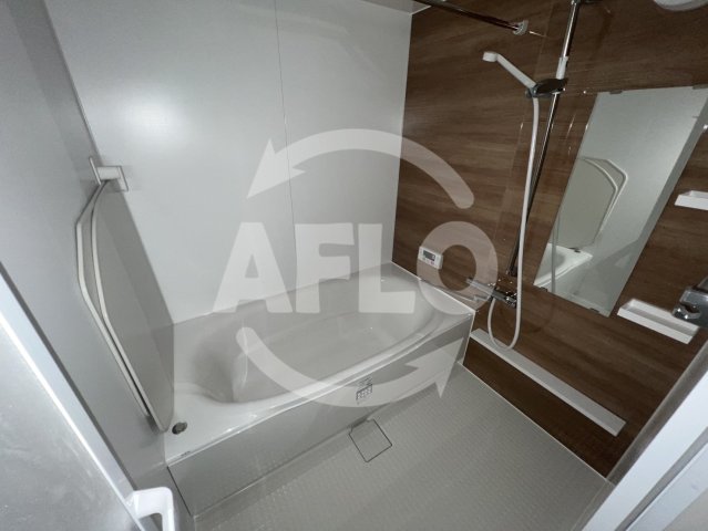 バス・シャワールーム　シャトールポート　浴室