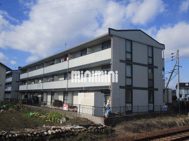 建物外観　存在感のある建物ですよ