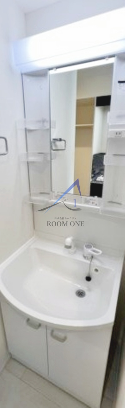 洗面設備　洗面台です。
