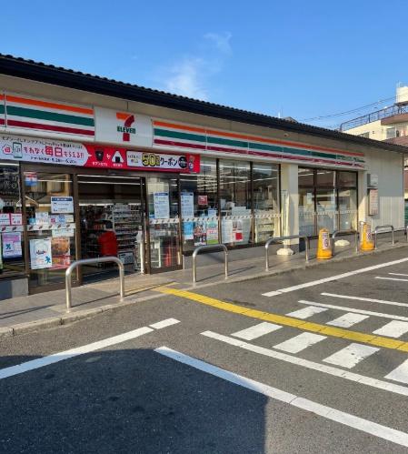 コンビニ　セブン-イレブン 伏見棒鼻店（コンビニ）まで425m