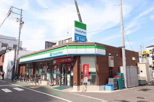 コンビニ　ファミリーマート羽衣駅西店（コンビニ）まで302m