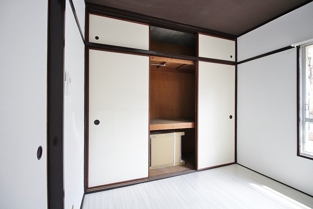 収納　押し入れ