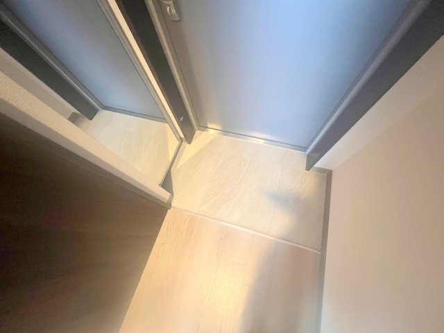 玄関　玄関が大きいと、とても解放感があります。