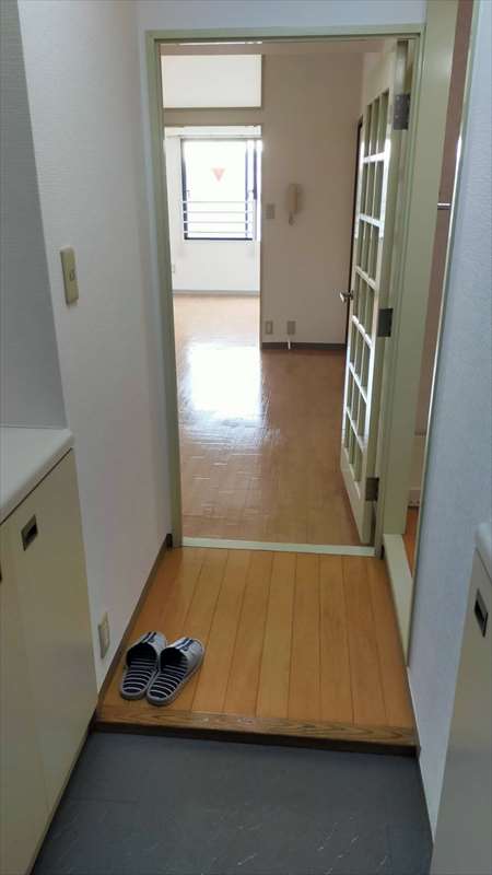 玄関　毎日通る玄関はこちらです