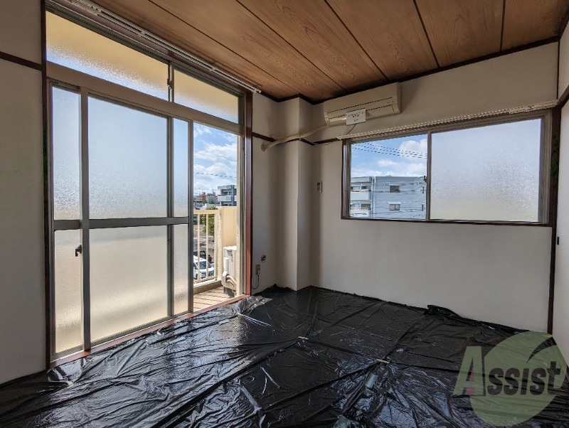 居室・リビング　畳はきれいに交換されましてイ草の良い香りがいい感じでした。