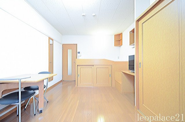 居室・リビング　洗面台がセットで使いやすい！