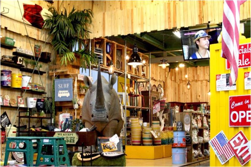 その他　ウンコちゃんの家具屋さん（その他）まで568m