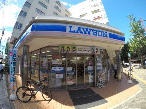 コンビニ　ローソン 江坂駅前店（コンビニ）まで169m