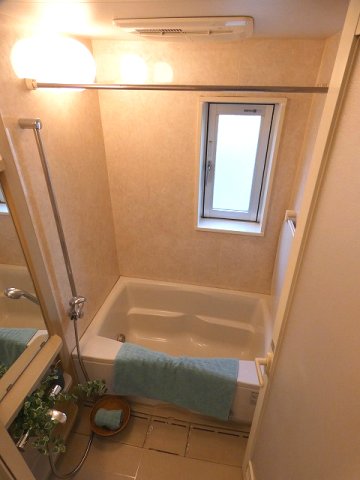 バス・シャワールーム　バス
