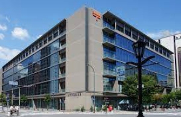 郵便局　中央郵便局（郵便局）まで1000m