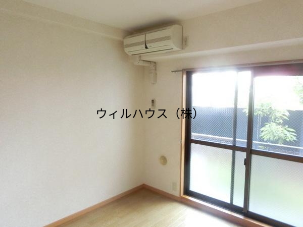 その他部屋・スペース　エアコン付き洋室！
