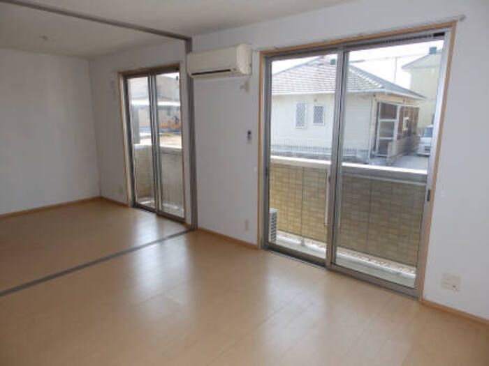 居室・リビング　リビング