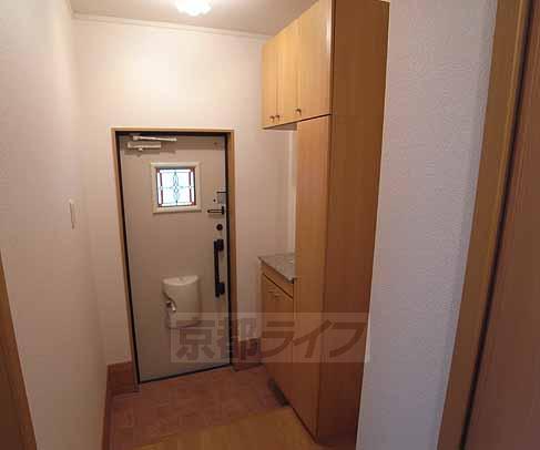 玄関　玄関収納も充実していますよ！