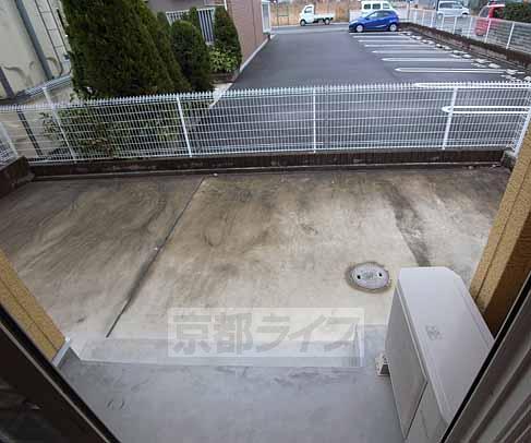 バルコニー　１階のお部屋はベランダが大きいです！