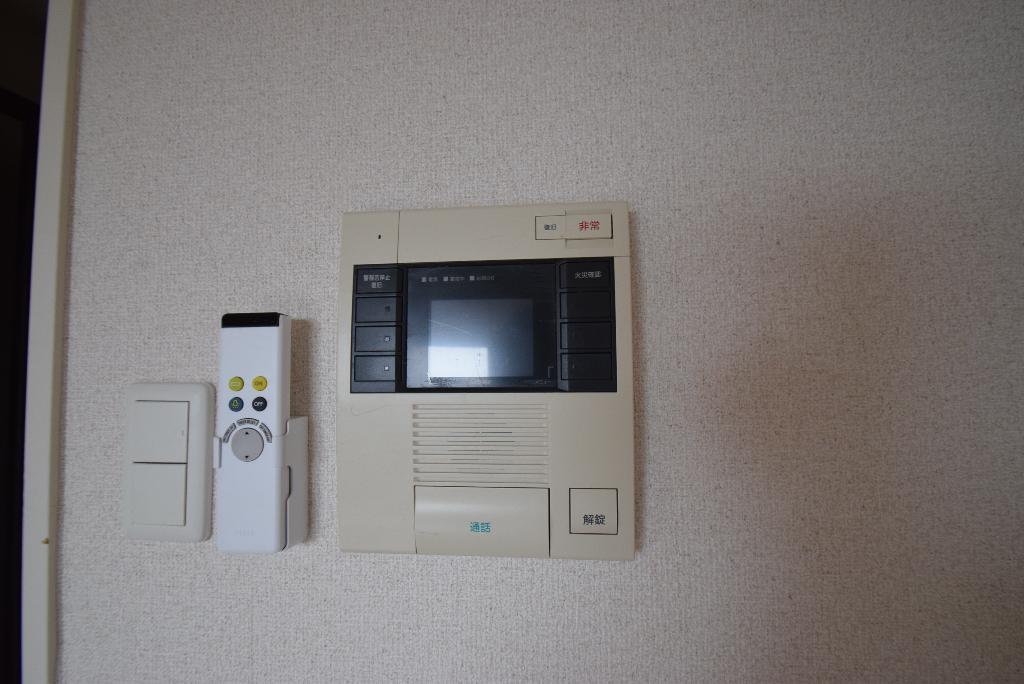 セキュリティ　カメラ付インターホン