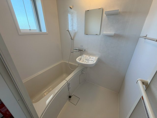 バス・シャワールーム　ヴィアレ三原（ＴＹ）★那覇市三原エリア