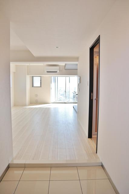 玄関　※写真は同タイプ住戸です。