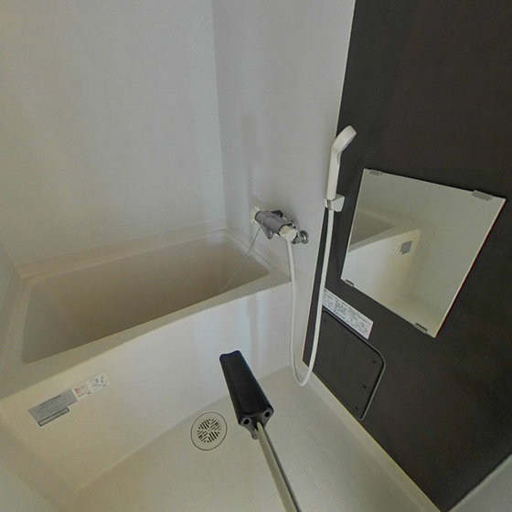 バス・シャワールーム　※別部屋の写真です